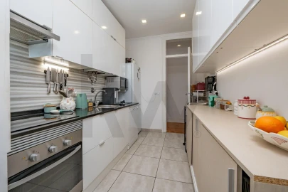 Apartamento T5 para Venda em Santo António
