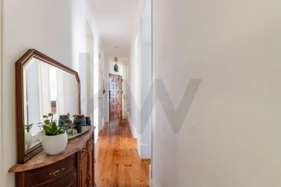 Apartamento T5 para Venda em Santo António