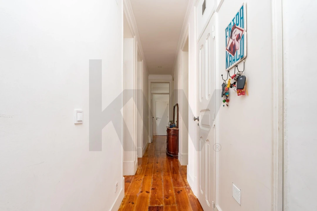 Apartamento T5 para Venda em Santo António Foto 2