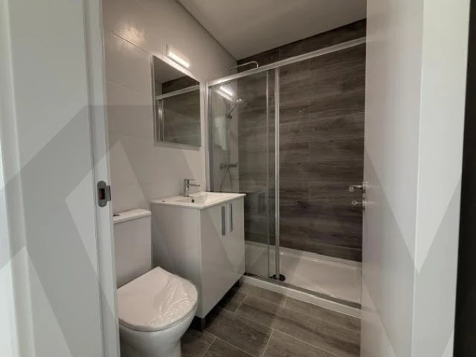 Apartamento T2 para Arrendamento em Porto Salvo Foto 15