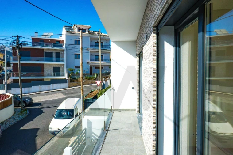 Moradia T3 para Venda em Pontinha e Famões Foto 31