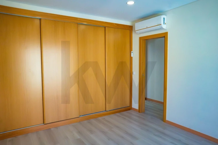 Moradia T3 para Venda em Pontinha e Famões Foto 41