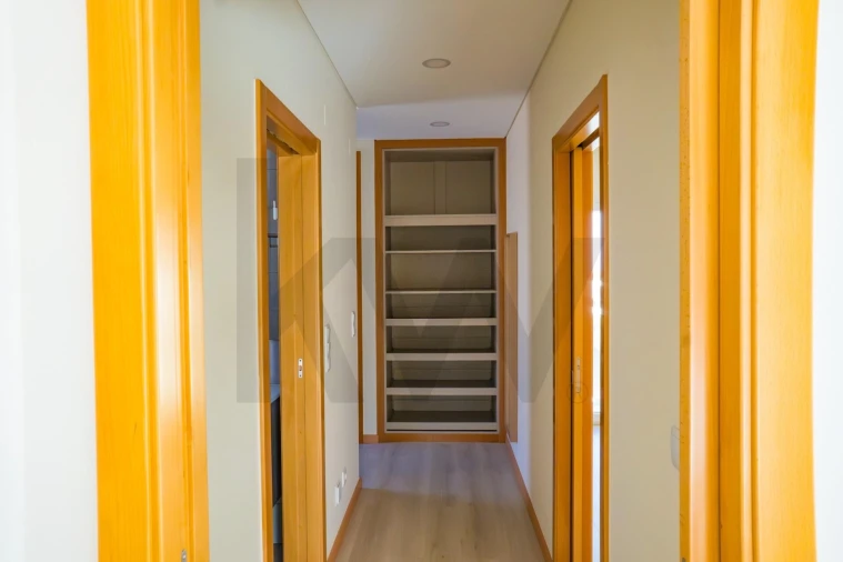 Moradia T3 para Venda em Pontinha e Famões Foto 35