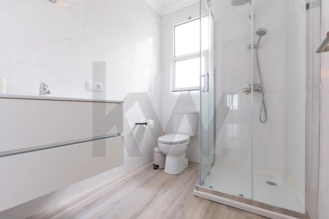 Moradia T5 para Venda em Ponta Delgada (São Pedro) Foto 15