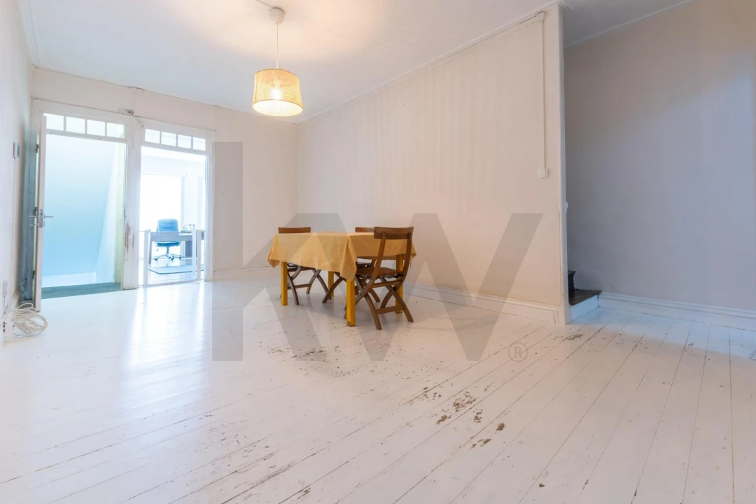 Moradia T5 para Venda em Ponta Delgada (São Pedro) Foto 11