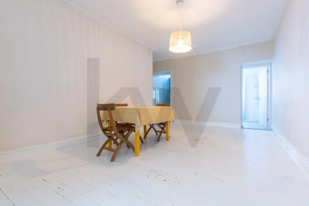 Moradia T5 para Venda em Ponta Delgada (São Pedro) Foto 9