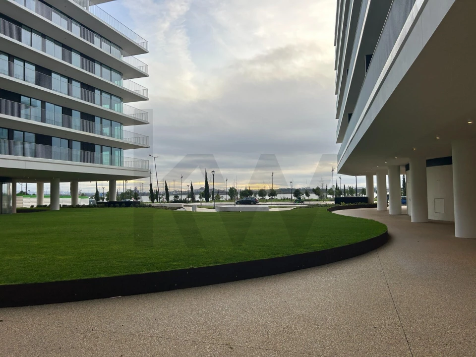 Apartamento T2 para Arrendamento em Alto do Seixalinho, Santo André e Verderena Foto 21