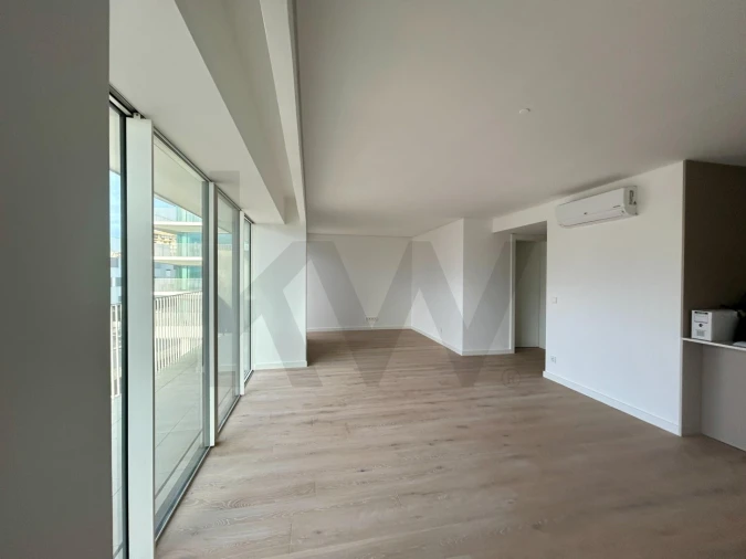 Apartamento T2 para Arrendamento em Alto do Seixalinho, Santo André e Verderena Foto 2