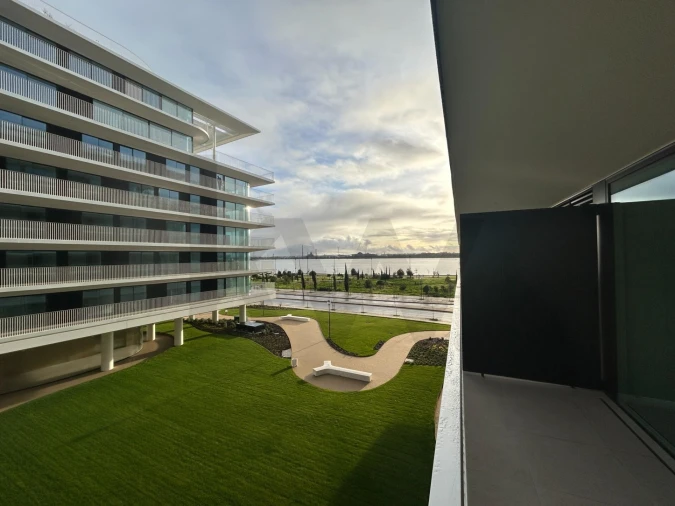 Apartamento T2 para Arrendamento em Alto do Seixalinho, Santo André e Verderena