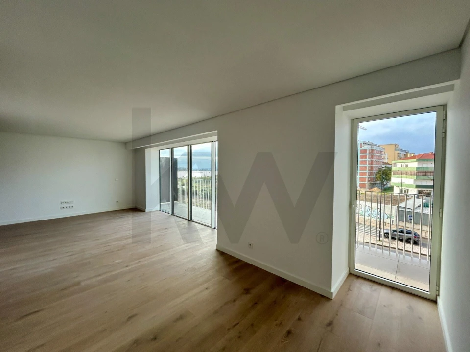 Apartamento T2 para Arrendamento em Alto do Seixalinho, Santo André e Verderena Foto 10