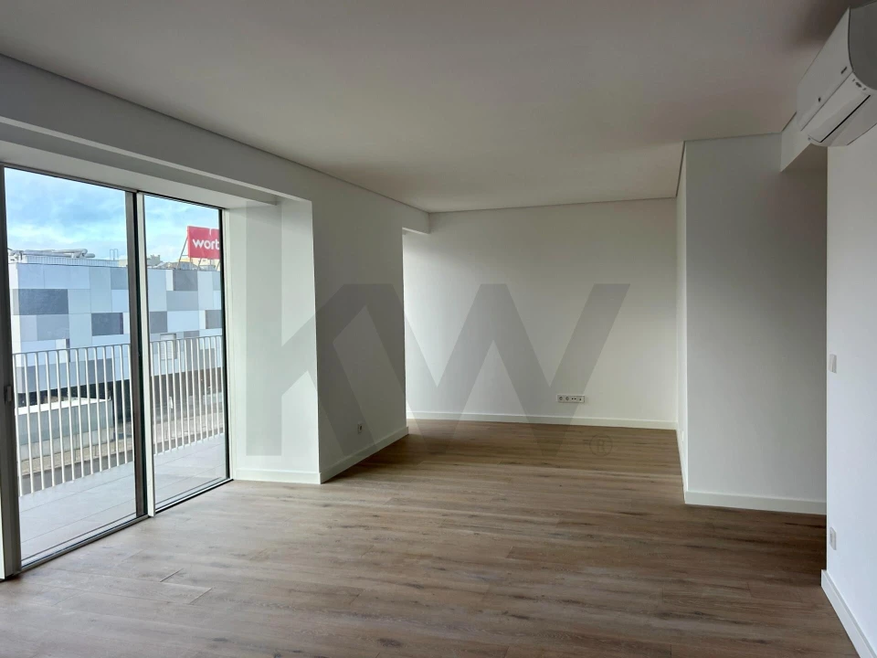 Apartamento T2 para Arrendamento em Alto do Seixalinho, Santo André e Verderena Foto 6