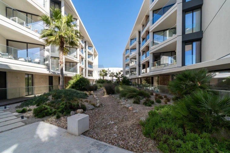 Apartamento T4 para Venda em Olhão Foto 7