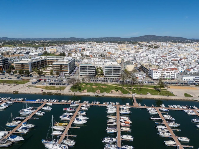 Apartamento T4 para Venda em Olhão Foto 59