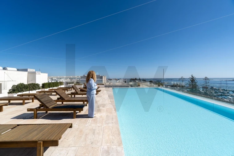 Apartamento T4 para Venda em Olhão Foto 46