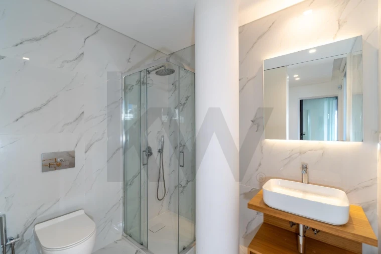 Apartamento T4 para Venda em Olhão Foto 24