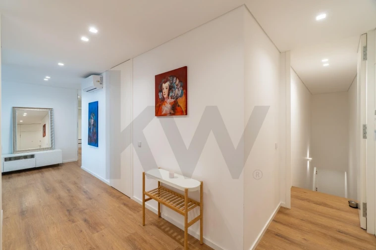 Apartamento T4 para Venda em Olhão Foto 20