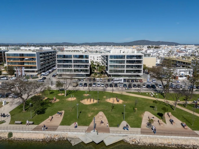 Apartamento T4 para Venda em Olhão Foto 57