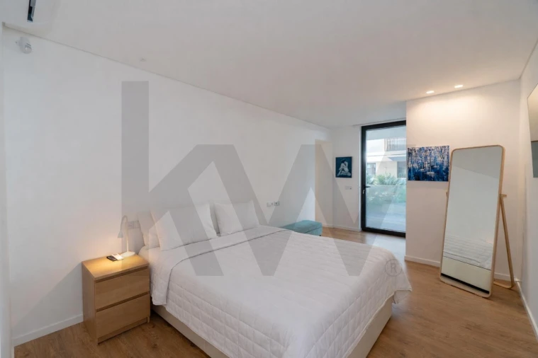 Apartamento T4 para Venda em Olhão Foto 13