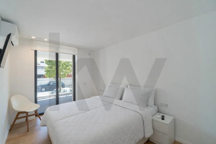 Apartamento T4 para Venda em Olhão Foto 12