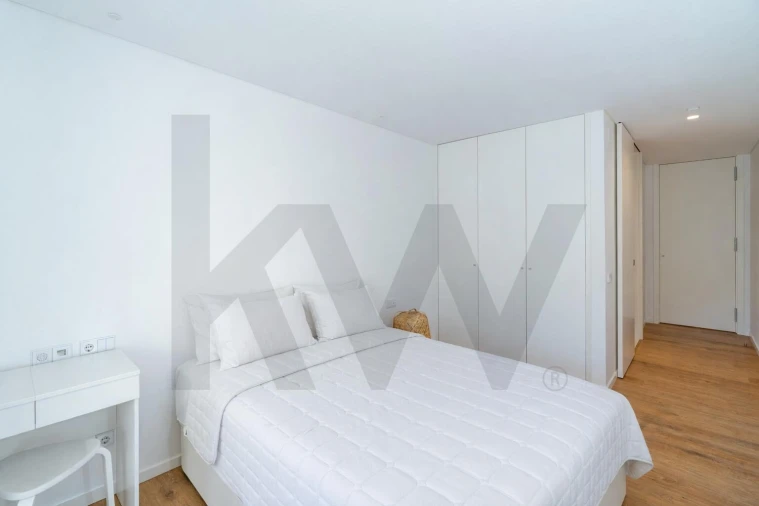 Apartamento T4 para Venda em Olhão Foto 22