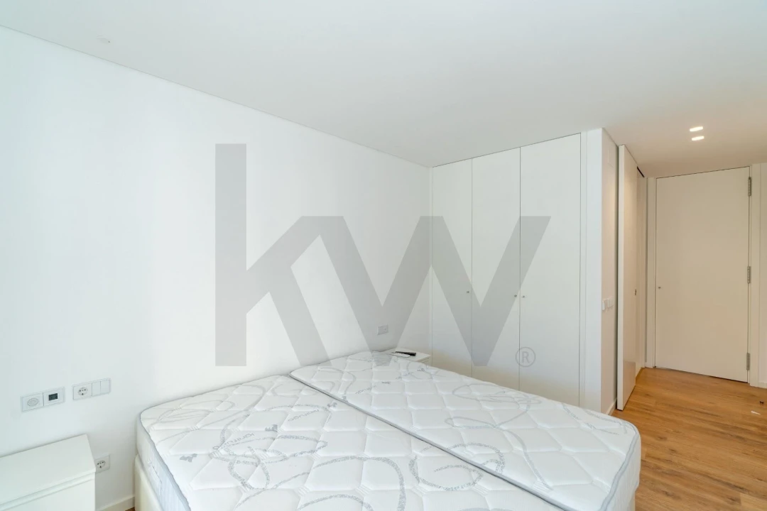 Apartamento T4 para Venda em Olhão Foto 17