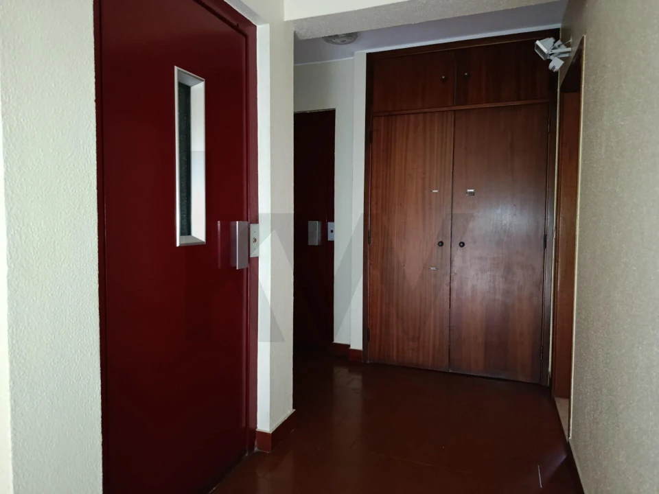 Apartamento T3 para Arrendamento em Lumiar Foto 12