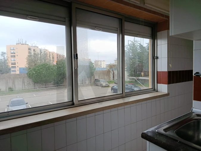 Apartamento T3 para Arrendamento em Lumiar Foto 5