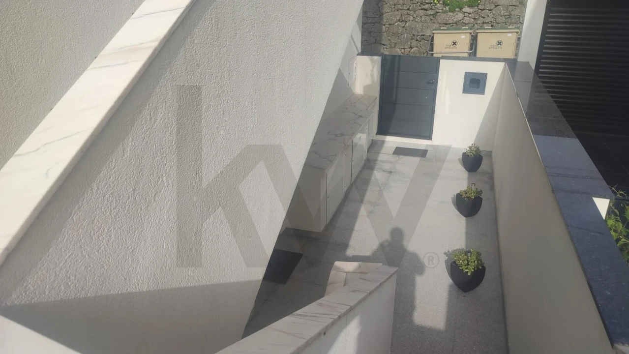 Prédio para Venda em Gondomar (São Cosme), Valbom e Jovim Foto 14