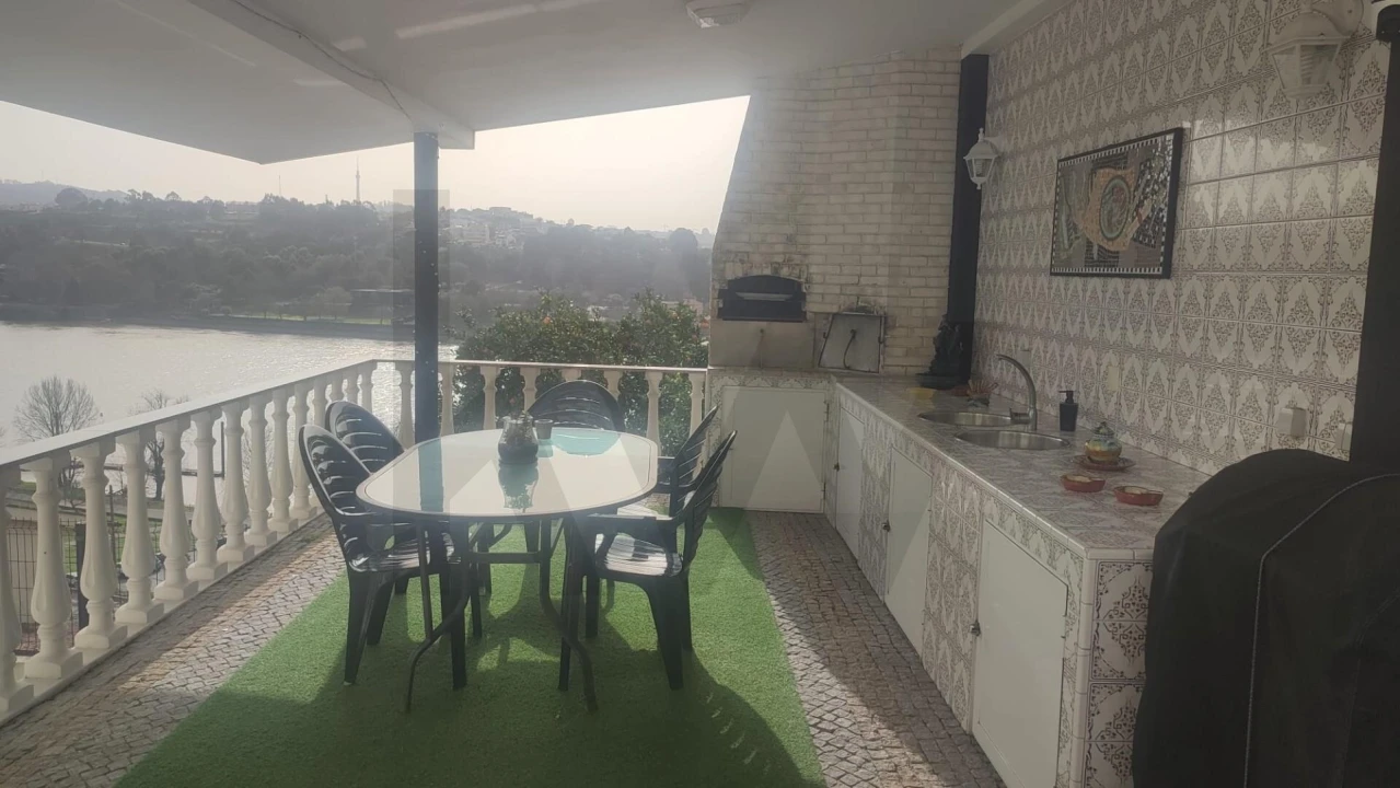 Prédio para Venda em Gondomar (São Cosme), Valbom e Jovim Foto 21