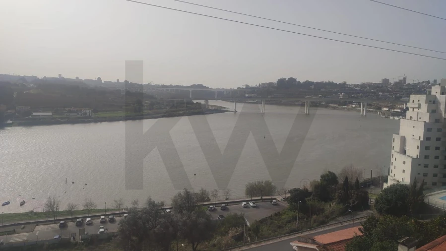 Prédio para Venda em Gondomar (São Cosme), Valbom e Jovim Foto 8