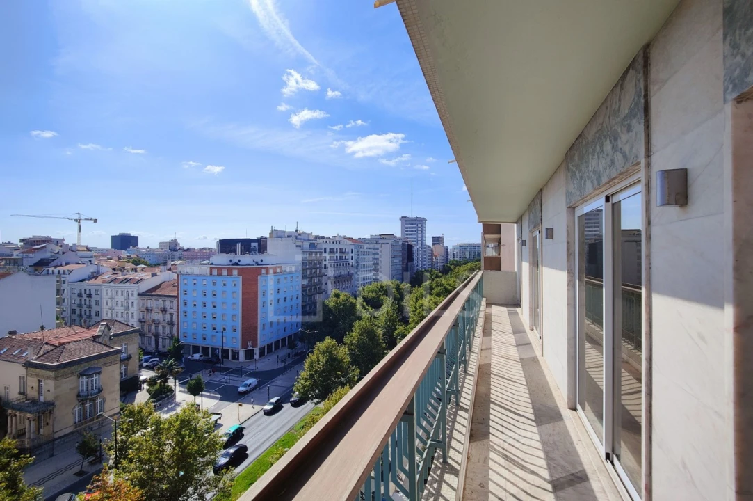 Apartamento T4 para Venda em Avenidas Novas Foto 4