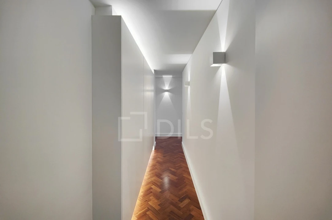 Apartamento T4 para Venda em Avenidas Novas Foto 9
