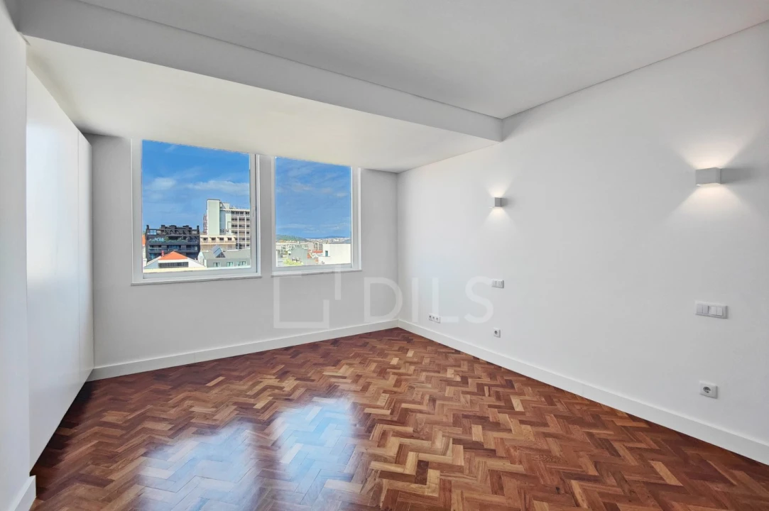 Apartamento T4 para Venda em Avenidas Novas Foto 18