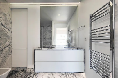 Apartamento T4 para Venda em Avenidas Novas