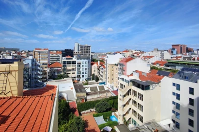 Apartamento T4 para Venda em Avenidas Novas