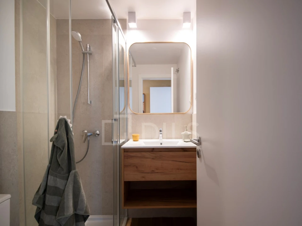 Apartamento T2 para Venda em Santo António dos Cavaleiros e Frielas Foto 25