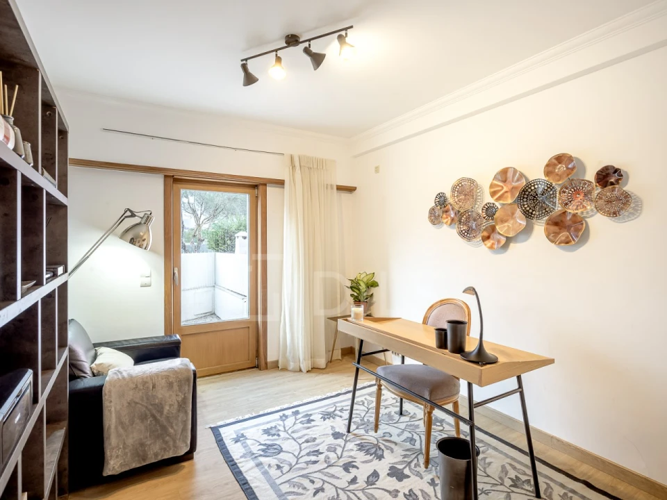 Moradia T4 para Venda em Alcabideche Foto 8