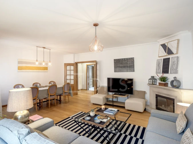 Moradia T4 para Venda em Alcabideche Foto 19