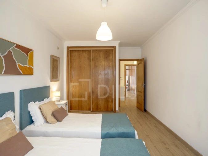 Moradia T4 para Venda em Alcabideche Foto 7