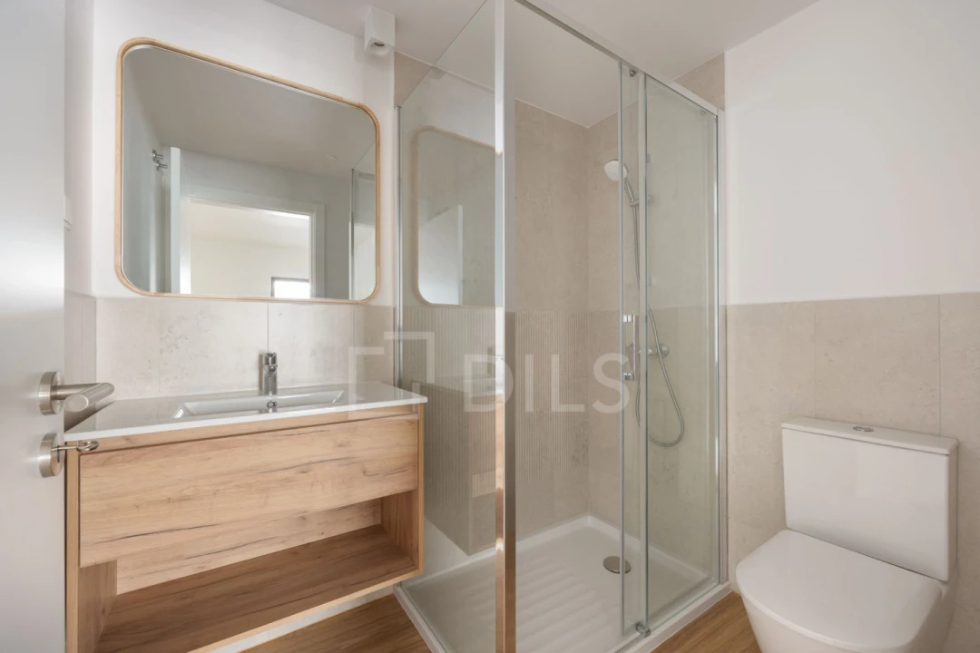 Apartamento T4 para Venda em Santo António dos Cavaleiros e Frielas Foto 20