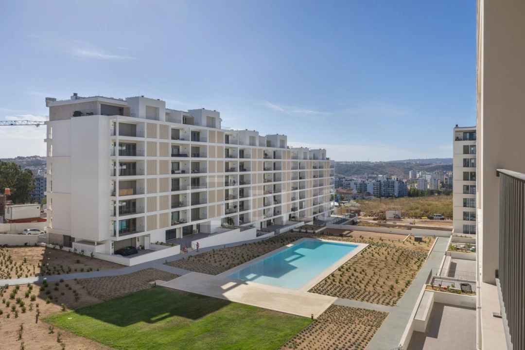 Apartamento T4 para Venda em Santo António dos Cavaleiros e Frielas Foto 29