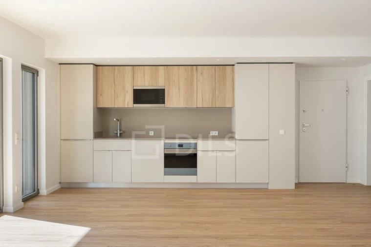 Apartamento T4 para Venda em Santo António dos Cavaleiros e Frielas Foto 7