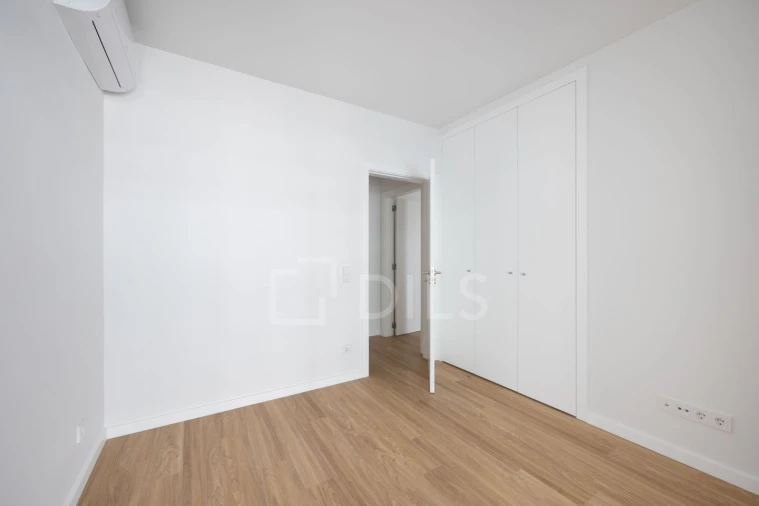 Apartamento T4 para Venda em Santo António dos Cavaleiros e Frielas Foto 21