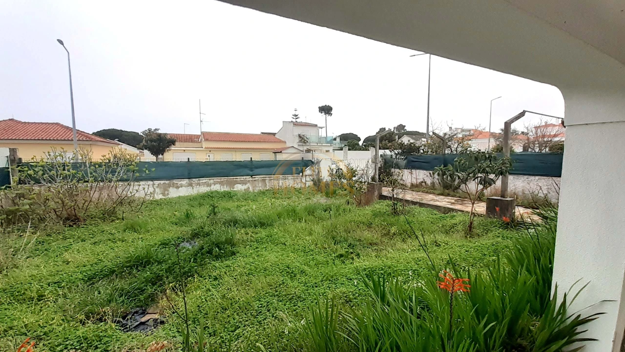 Moradia T3 para Venda em Sesimbra (Castelo) Foto 25