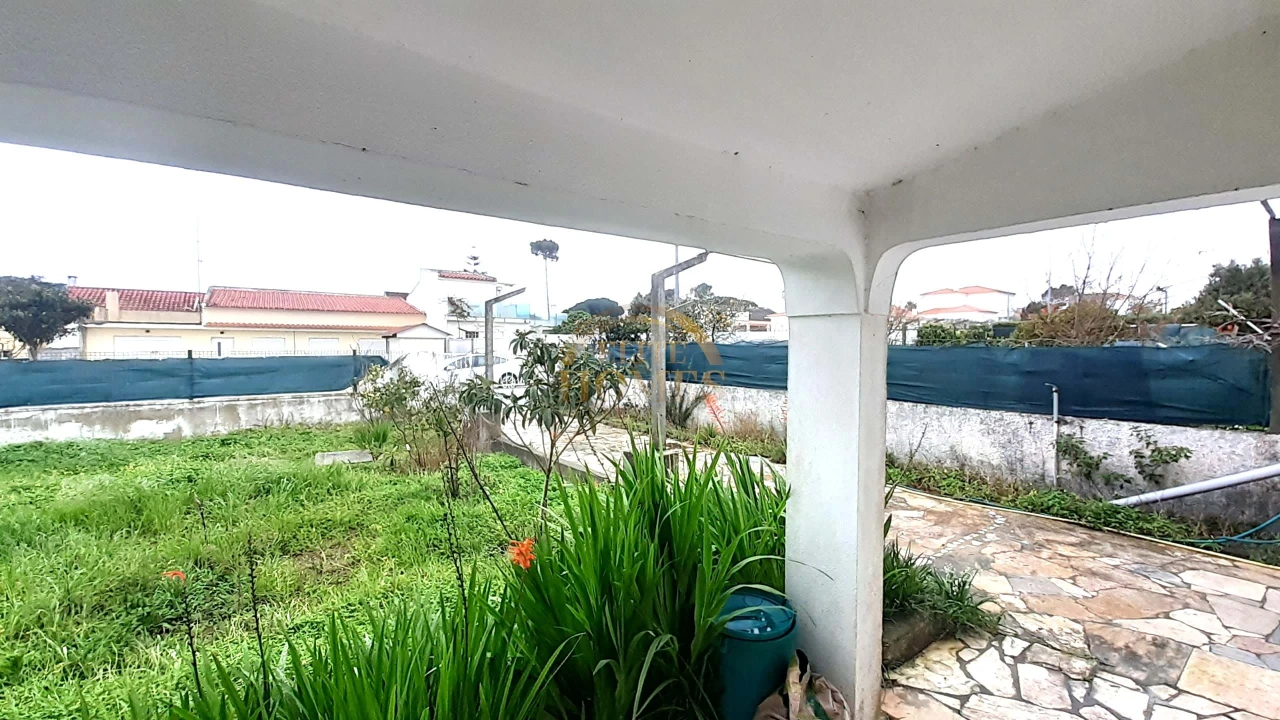 Moradia T3 para Venda em Sesimbra (Castelo) Foto 24