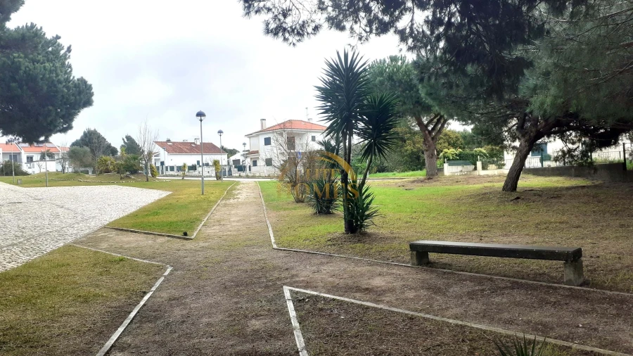 Moradia T3 para Venda em Sesimbra (Castelo) Foto 34