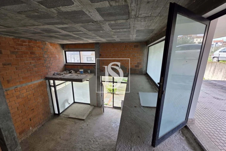 Negócio para Venda em Repeses e São Salvador Foto 7