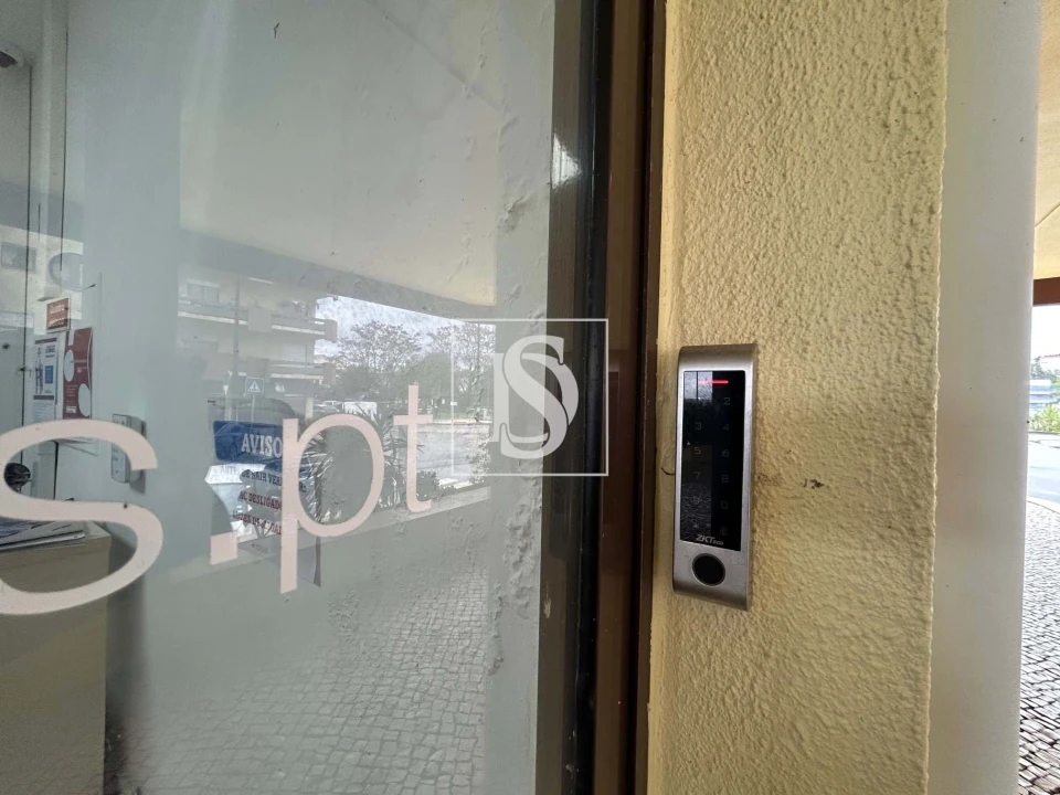 Negócio para Venda em Sé Nova, Santa Cruz, Almedina e São Bartolomeu Foto 6