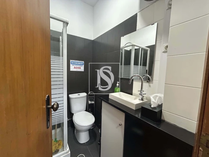 Negócio para Venda em Sé Nova, Santa Cruz, Almedina e São Bartolomeu Foto 3