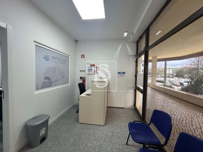 Negócio para Venda em Sé Nova, Santa Cruz, Almedina e São Bartolomeu Foto 7